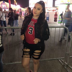 Meet your Posher, Sandra